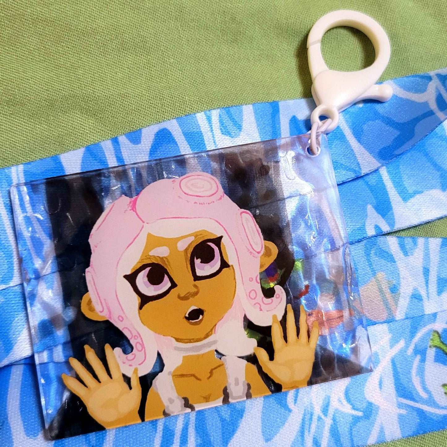 Side Order Glass Elevator Agent 8 Keychain