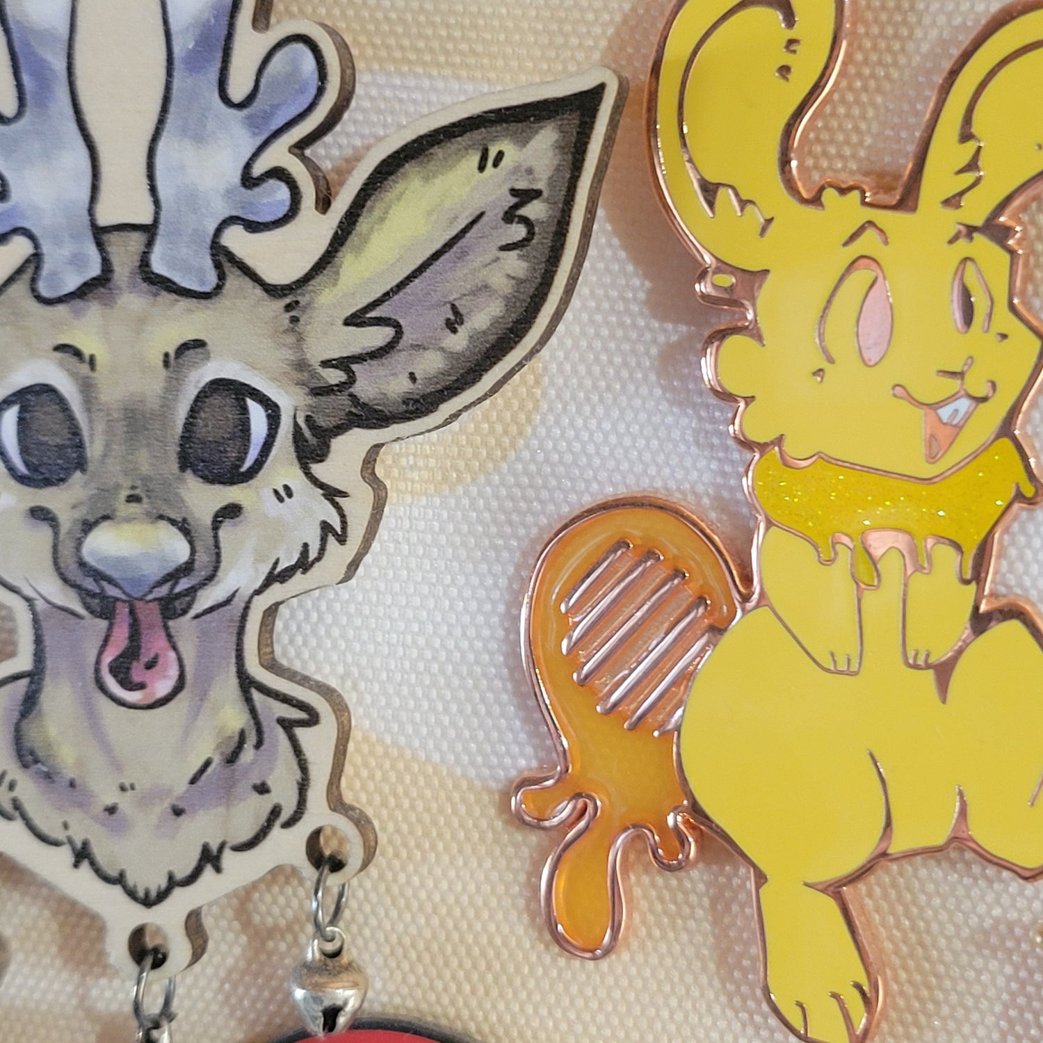 Pins & Buttons