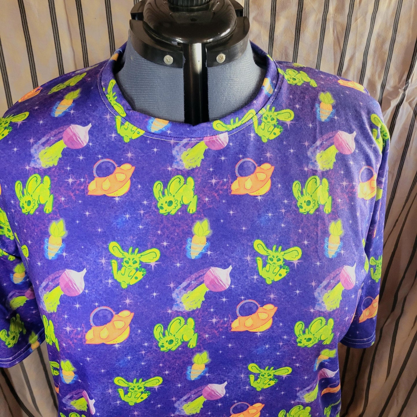 Alien Bunny Short Sleeve T-Shirt - Pergerine Rabbit!!